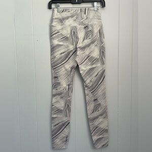 Mondetta Gray Marble Leggings